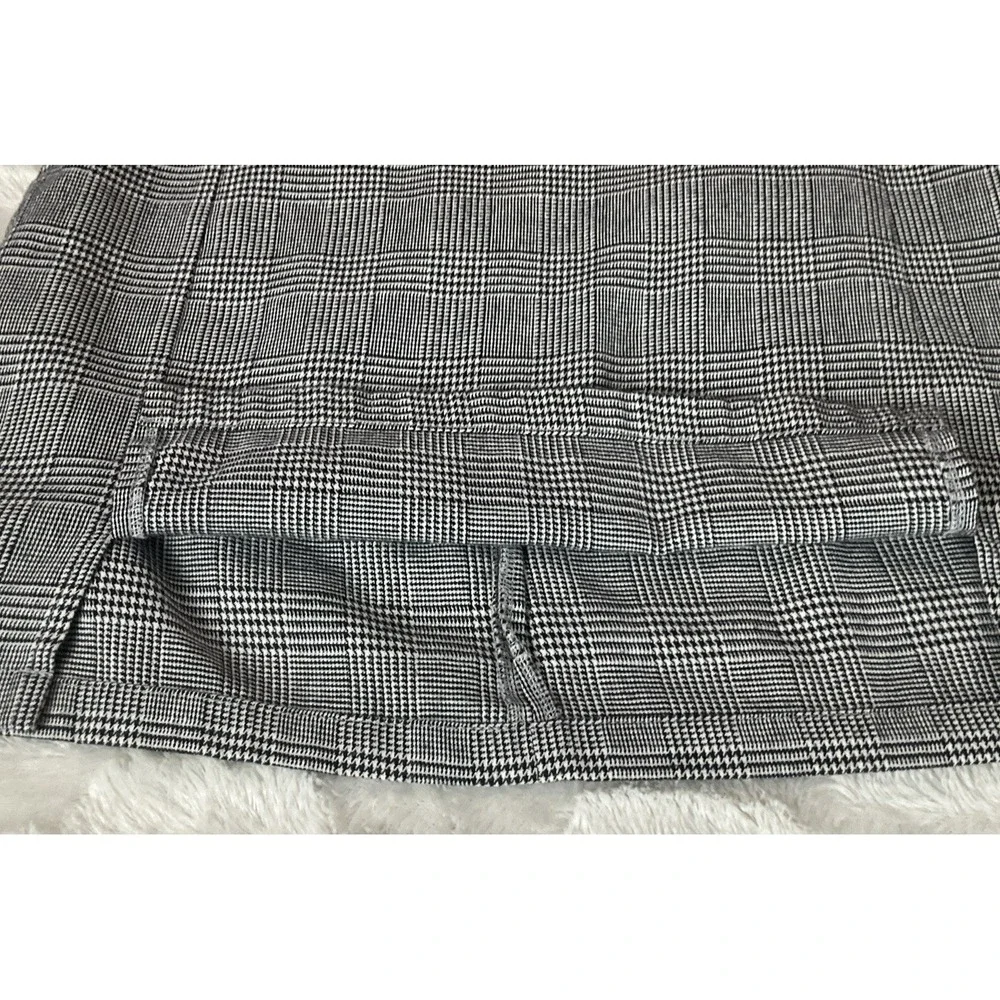 John Galt Women's XS-S Brandy Melville‎ Black White Tweed Front Slits Zipper